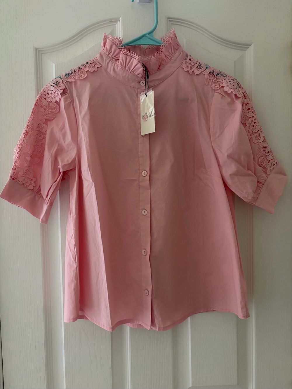 100% Cotton Pink Blouse — Lace at Shoulder/Sleeve & Ruffle Collar XS NWT